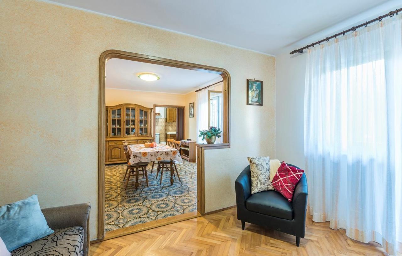 Ferienhaus Zora With Whirlpool Sveti Lovreč Pazenatički المظهر الخارجي الصورة