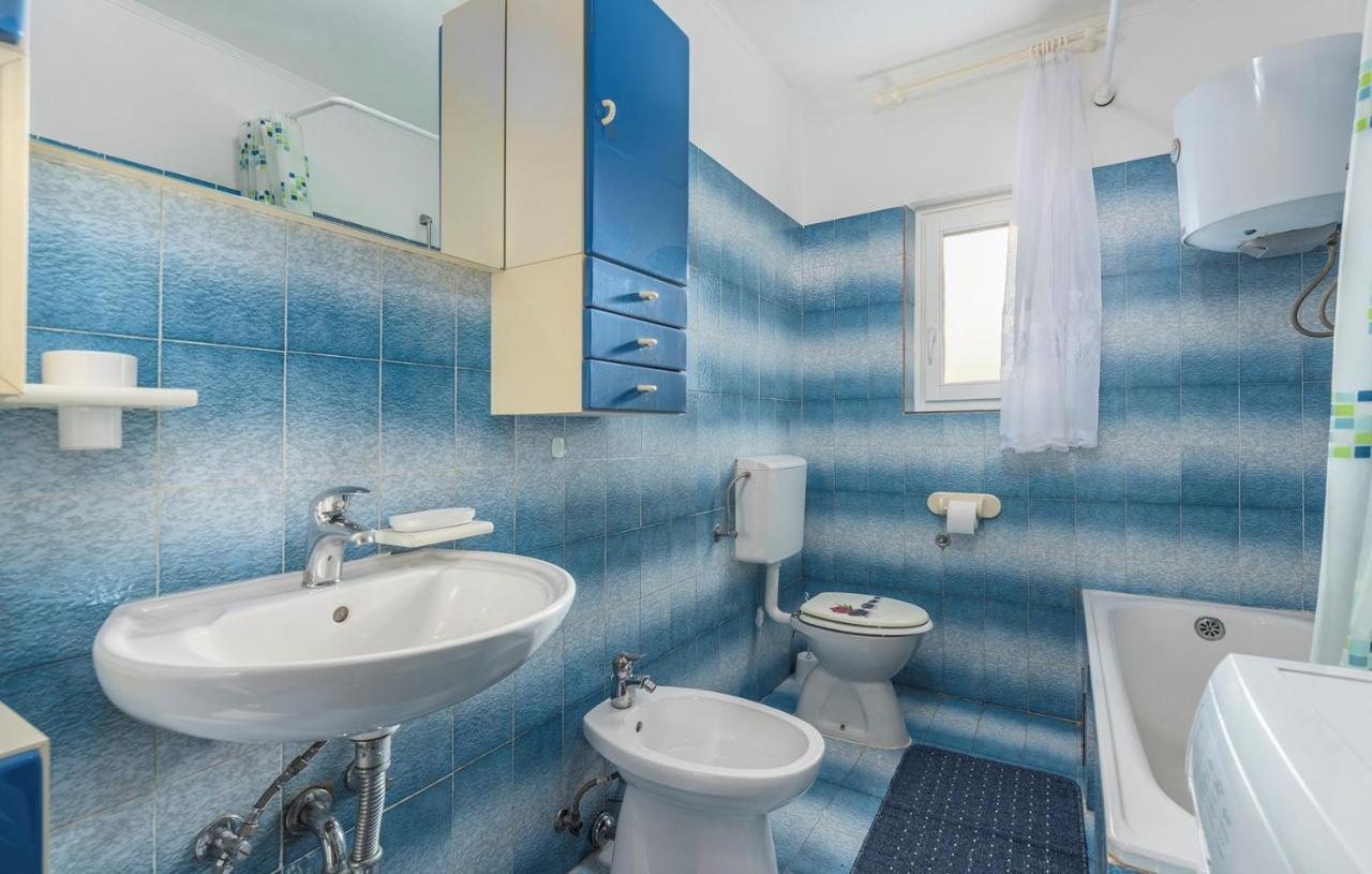 Ferienhaus Zora With Whirlpool Sveti Lovreč Pazenatički المظهر الخارجي الصورة